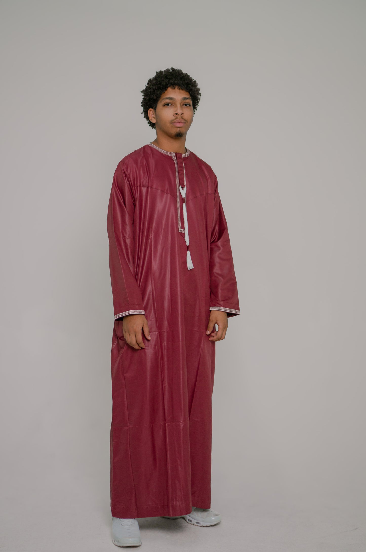 Mens Emirati style thobe