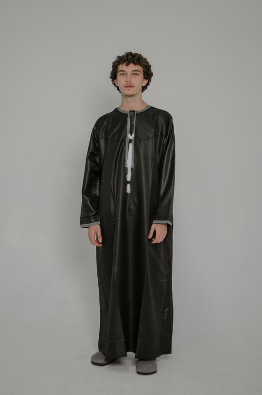 Mens Emirati style thobe